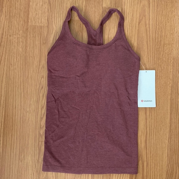 ❤️ Lululemon Ebb to Street Tank in Smoky Red Size 6 NWT - Picture 1 of 6